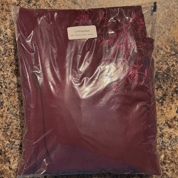 NWT Wedding Dress Gown Dark Romance Whimsigoth Boho Lace Floral Maroon Medium - Picture 6 of 7